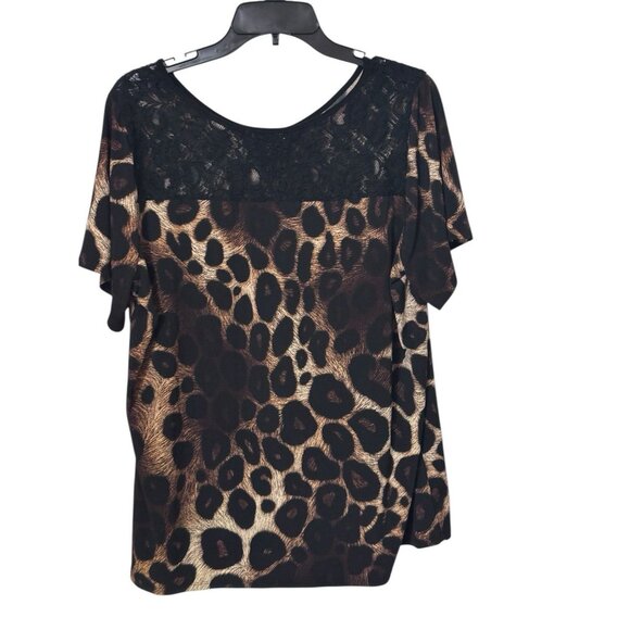 Liz McCoy Women’s 2X Leopard Print Lace Shoulder Top - Picture 3 of 6
